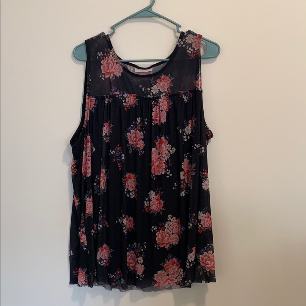 Bobbie Brooks 2x Floral tank top